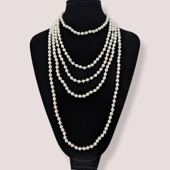 V. Extra Long Glass Faux Pearl Infinity Necklace - Picture 1 of 4